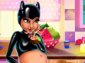 Igra Catwoman Pregnant